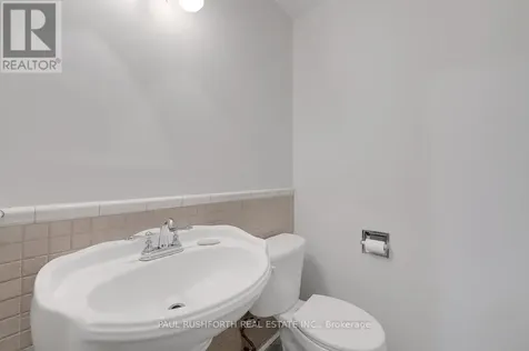 24 Baneberry Crescent Ottawa ON K2L 2Y4
