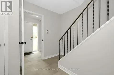 24 Baneberry Crescent Ottawa ON K2L 2Y4