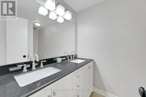 24 Baneberry Crescent Ottawa ON K2L 2Y4