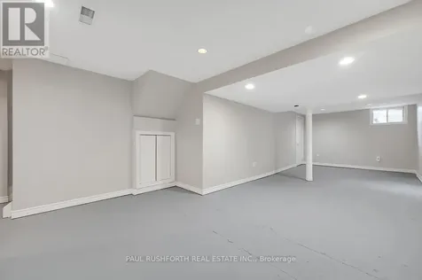 24 Baneberry Crescent Ottawa ON K2L 2Y4