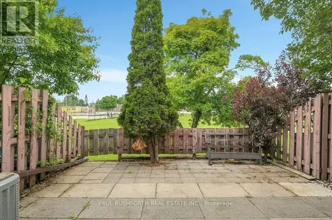 24 Baneberry Crescent Ottawa ON K2L 2Y4