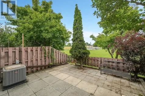 24 Baneberry Crescent Ottawa ON K2L 2Y4