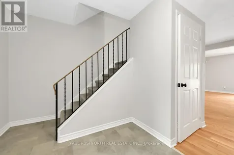 24 Baneberry Crescent Ottawa ON K2L 2Y4