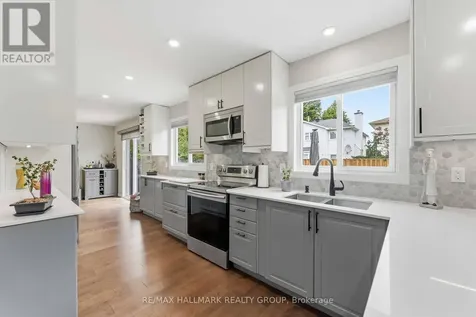 1593 Bottriell Way Ottawa ON K4A 1W4