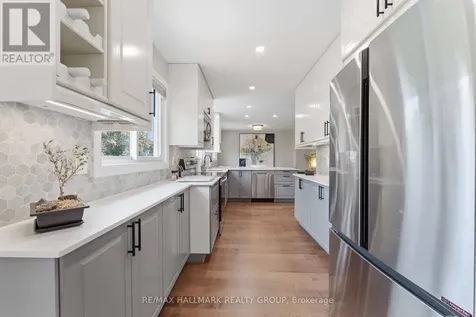 1593 Bottriell Way Ottawa ON K4A 1W4