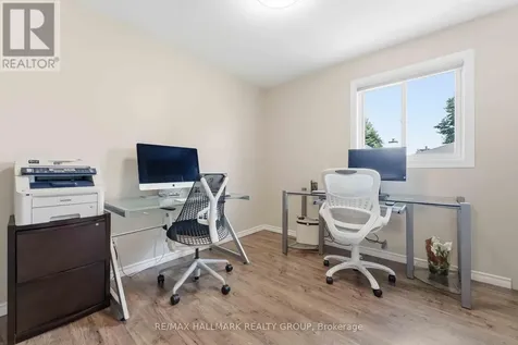 1593 Bottriell Way Ottawa ON K4A 1W4