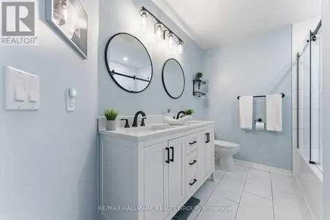 1593 Bottriell Way Ottawa ON K4A 1W4