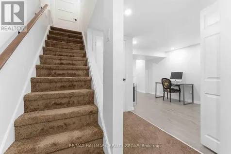 1593 Bottriell Way Ottawa ON K4A 1W4