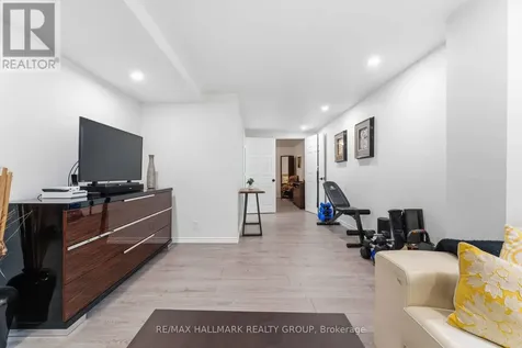 1593 Bottriell Way Ottawa ON K4A 1W4