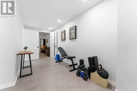 1593 Bottriell Way Ottawa ON K4A 1W4