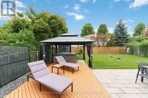 1593 Bottriell Way Ottawa ON K4A 1W4