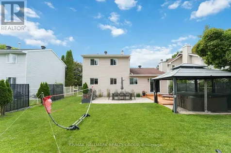 1593 Bottriell Way Ottawa ON K4A 1W4