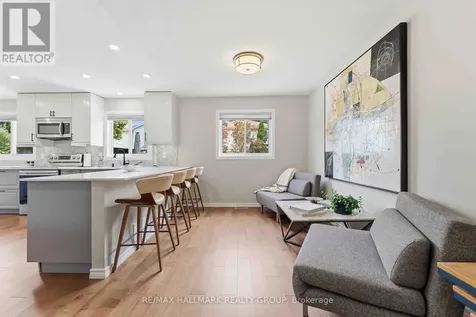 1593 Bottriell Way Ottawa ON K4A 1W4