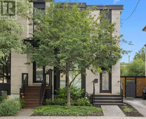 53 Vaughan Street Ottawa ON K1M 1W9