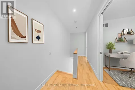 53 Vaughan Street Ottawa ON K1M 1W9