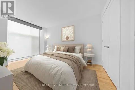 53 Vaughan Street Ottawa ON K1M 1W9