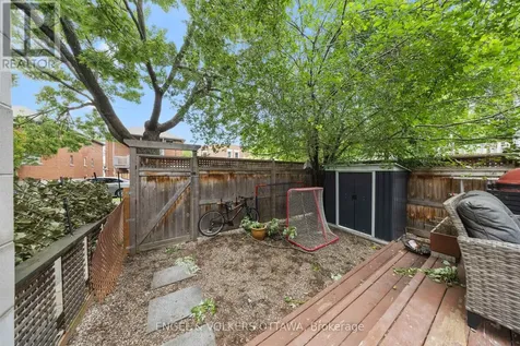 53 Vaughan Street Ottawa ON K1M 1W9