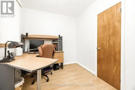 477 Edgeworth Avenue Ottawa ON K2B 5L2