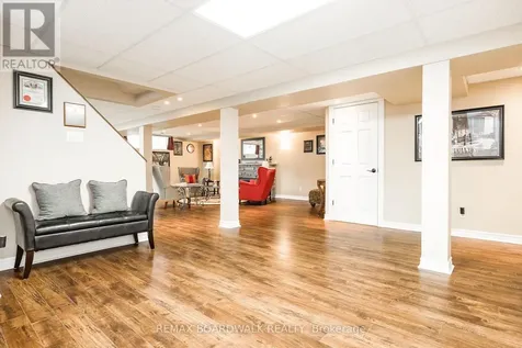 477 Edgeworth Avenue Ottawa ON K2B 5L2