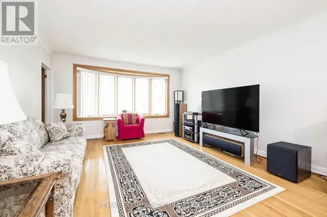 477 Edgeworth Avenue Ottawa ON K2B 5L2