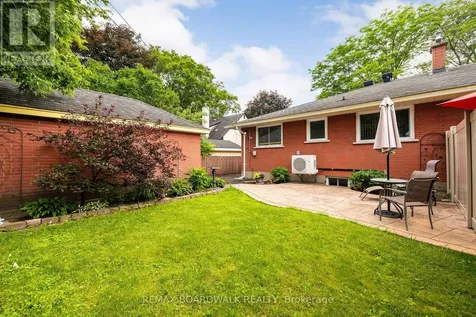 477 Edgeworth Avenue Ottawa ON K2B 5L2