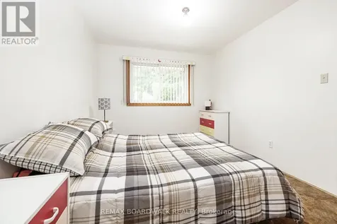 477 Edgeworth Avenue Ottawa ON K2B 5L2