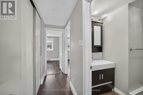 1304 Alness Court Ottawa ON K1B 5H2