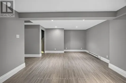 1304 Alness Court Ottawa ON K1B 5H2