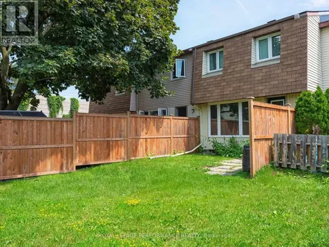 1304 Alness Court Ottawa ON K1B 5H2