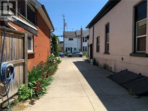 405 Macnab Street North Hamilton ON L8L 1L2