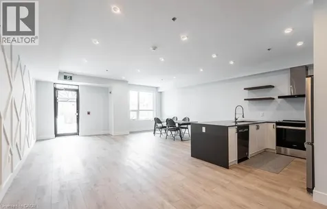 120 Springvalley Crescent Hamilton ON L9C 0E4