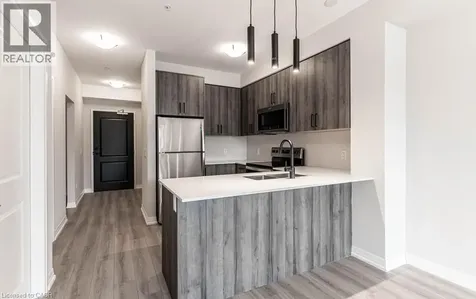 120 Springvalley Crescent Hamilton ON L9C 0E4