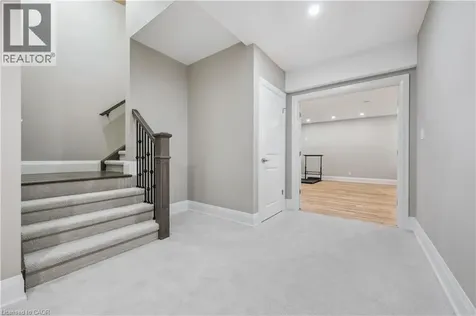 23 Highgrove Court Cambridge ON N3H 4R8