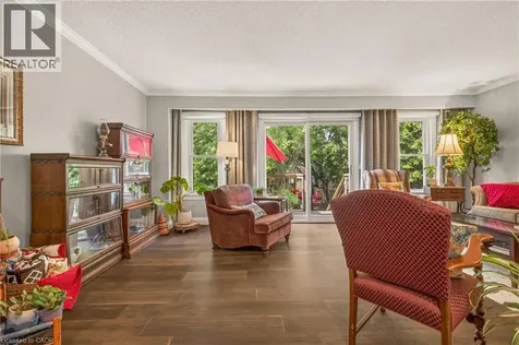 2241 Mountain Grove Avenue Burlington ON L7P 2H8