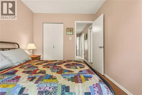 2241 Mountain Grove Avenue Burlington ON L7P 2H8