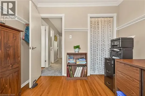 2241 Mountain Grove Avenue Burlington ON L7P 2H8