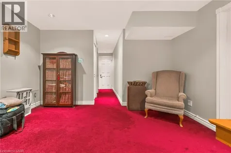 2241 Mountain Grove Avenue Burlington ON L7P 2H8