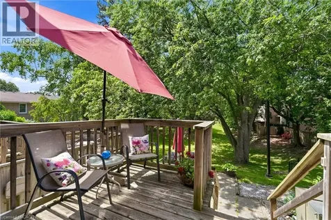 2241 Mountain Grove Avenue Burlington ON L7P 2H8