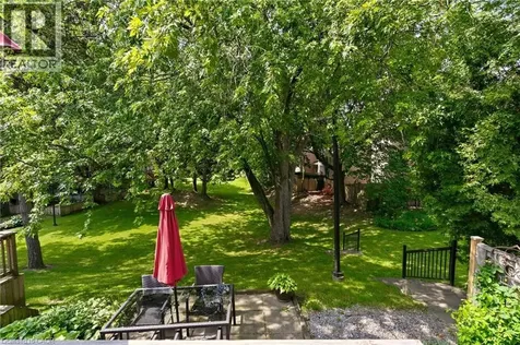 2241 Mountain Grove Avenue Burlington ON L7P 2H8