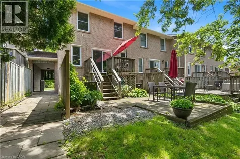 2241 Mountain Grove Avenue Burlington ON L7P 2H8