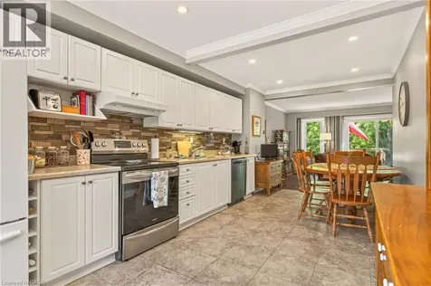 2241 Mountain Grove Avenue Burlington ON L7P 2H8