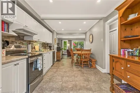 2241 Mountain Grove Avenue Burlington ON L7P 2H8
