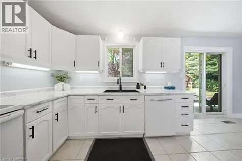 52 Allensgate Drive Brantford ON N3V 1C8