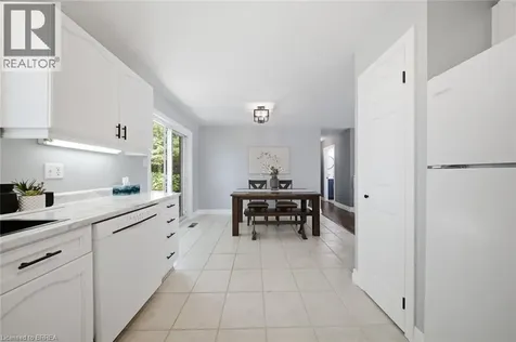 52 Allensgate Drive Brantford ON N3V 1C8