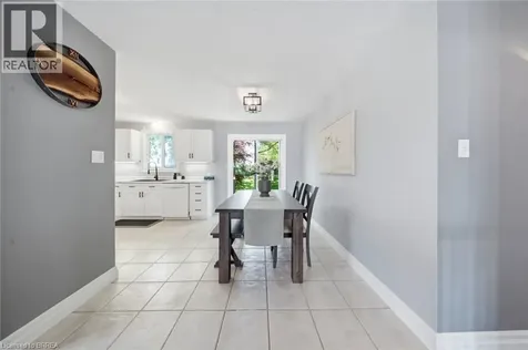 52 Allensgate Drive Brantford ON N3V 1C8