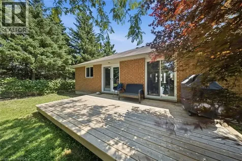 52 Allensgate Drive Brantford ON N3V 1C8