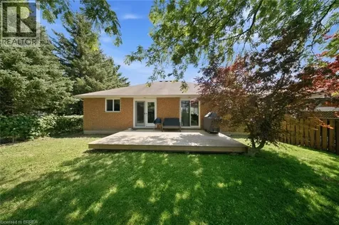 52 Allensgate Drive Brantford ON N3V 1C8