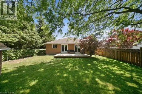 52 Allensgate Drive Brantford ON N3V 1C8