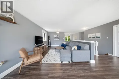 52 Allensgate Drive Brantford ON N3V 1C8
