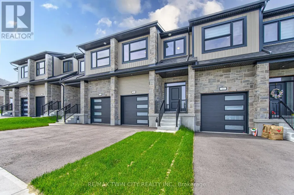 167 Dunnigan Drive Kitchener ON N2B 0B1